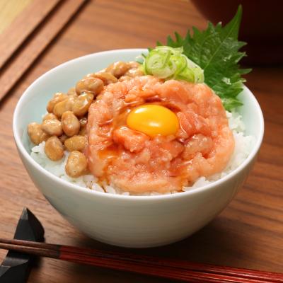 ふるさと納税 白糠町 北海道産鮭使用「さけトロ」 40g×20パック (タレ付) 便利な食べきりパック |  | 01