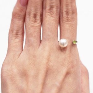 S085-461_あこや真珠 リング 7.5mm - 8mm ホワイトピンク ペリドット 真珠 