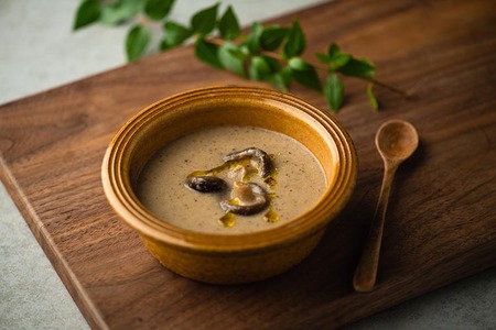京都が育んだキノコの濃熟ポタージュ 4食セット 保存料・着色料・化学調味料 無添加 国産 ダイエット 時短 レトルト 野菜スープ 惣菜 ヘルシー 国産野菜 ストック 加工食品 簡単 京都 京都産 ※北