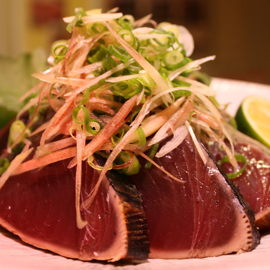 ＜まぐろの村井＞播州藁焼き　鰹タタキ800ｇ