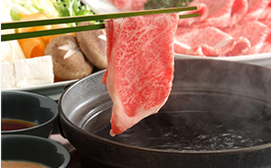 A4等級以上保証！！近江牛霜降りすき焼き・しゃぶしゃぶ用1kg 牛肉 お肉