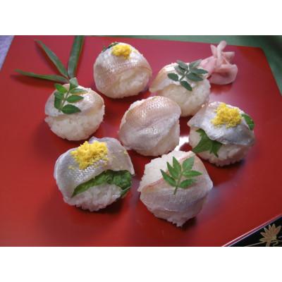 ふるさと納税 小浜市 お届けして直ぐお召上がり・GI取得の優れもの・特別小ぶりの身を詰め込んだ小鯛の笹漬け匠2個入り |  | 03