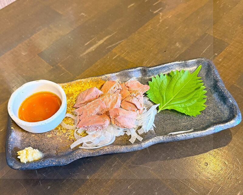 【ふるさと納税】国産鶏肝 低温加熱品 60g × 10袋 おつまみ 個包装 小分け パック 国産 鶏肝 鶏肉 鶏 肝 なめらかな食感 冷凍 低温 加熱 低温調理 流水解凍 冷蔵庫解凍 お手軽 総菜 調理 料理 時短 おかず お取り寄せ 愛知県 小牧市 送料無料