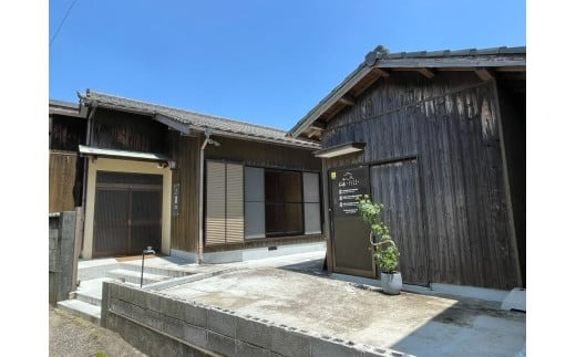 Saito Orange Farm 柑橘5kg + 愛媛・西宇和・佐田岬　土・日・祝日　限定一棟貸しゲストハウスHANARE Stay&Space佐田岬 素泊まり宿泊券（3名様分チケット） IKTAQ003