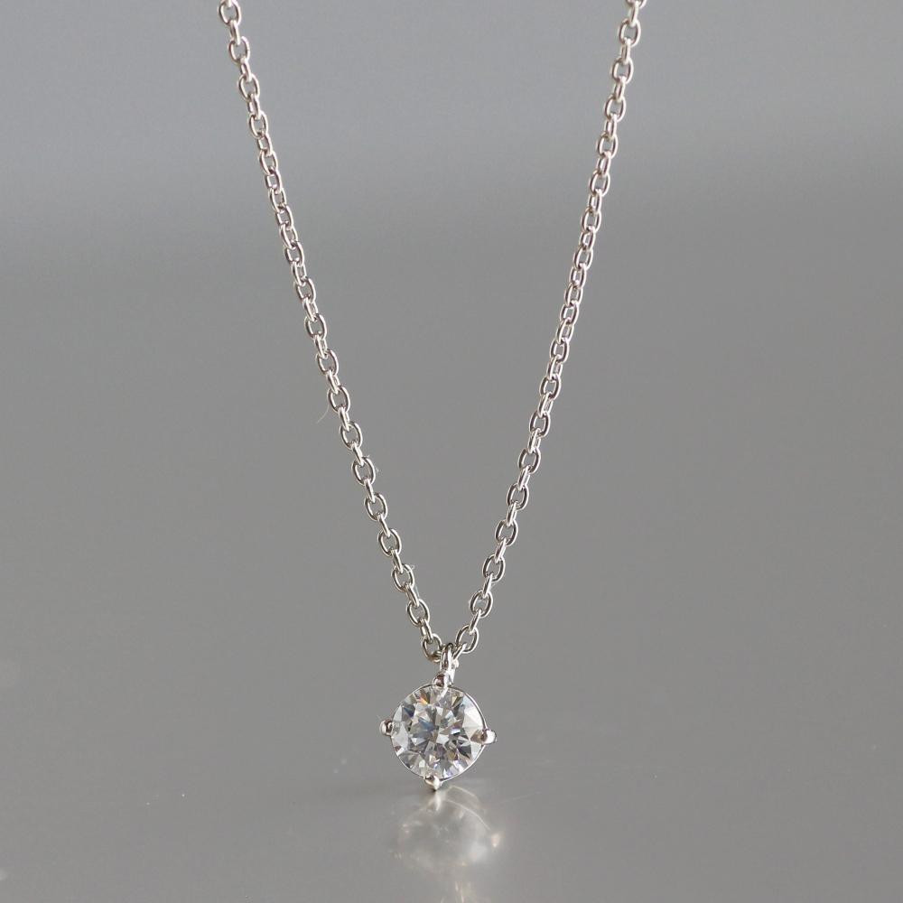 
プラチナ900【ラボグロウンダイヤモンドネックレス】0.2ct 可愛い王冠モチーフ 長さ40cm LAB-PT900-007
