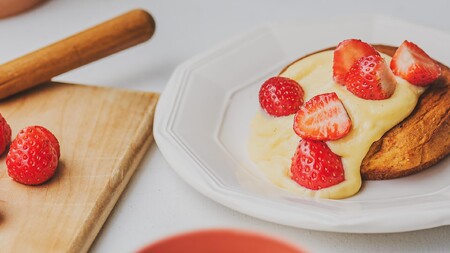 〈2ヵ月定期便〉BASE BREAD ストロベリー　【11100-2265】