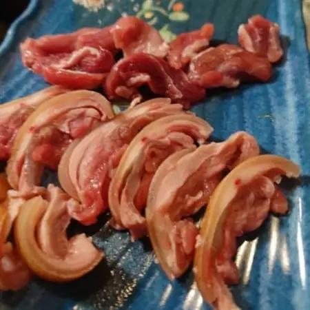今帰仁生まれの「美らヤギ」刺し身2パック 山羊汁2パック【配送不可地域：離島】【1504567】