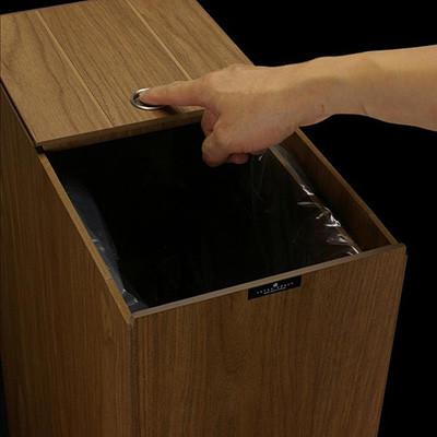 ふるさと納税 和歌山市 バスク キッチンペール 45L ナチュラル 職人が手掛けるキッチンにおすすめの木目調ゴミ箱 |  | 02