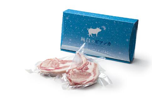 【ふるさと納税】純白のビアンカトマホーク「骨付き豚ロース」2本 豚肉 ぶた ぶた肉 肉 お肉 国産 冷凍 箱入り のし 贈答 ギフト プレゼント お中元 お歳暮 父の日 母の日 敬老の日 焼肉 BBQ 新鮮 新潟県 阿賀野市