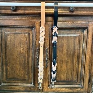 「25ｍｍ幅」極厚無垢ベンズの本革ショートリード 本革 ベンズ リード 犬 小型犬 中型犬 大型犬 カラー：黒