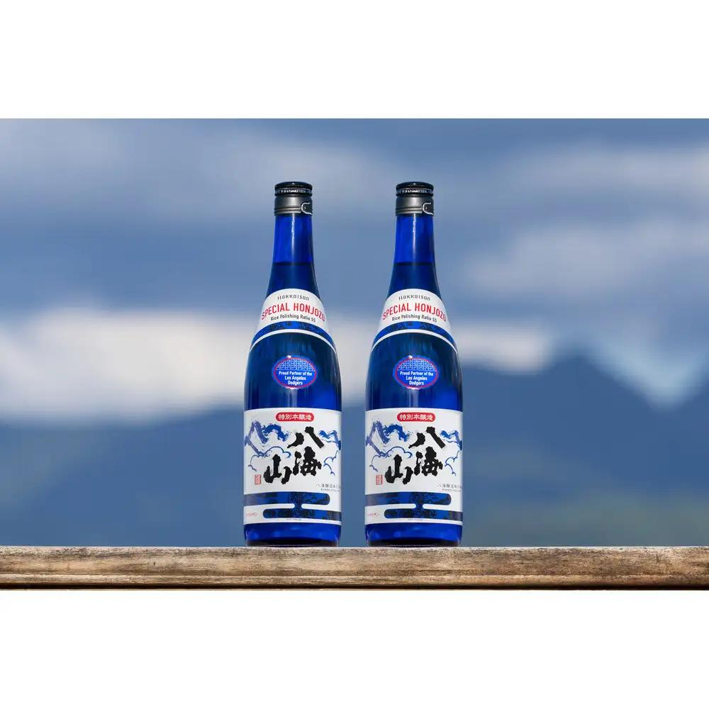 ドジャース公式日本酒 「特別本醸造 八海山」 ブルーボトル 720ml×2本  | ドジャース