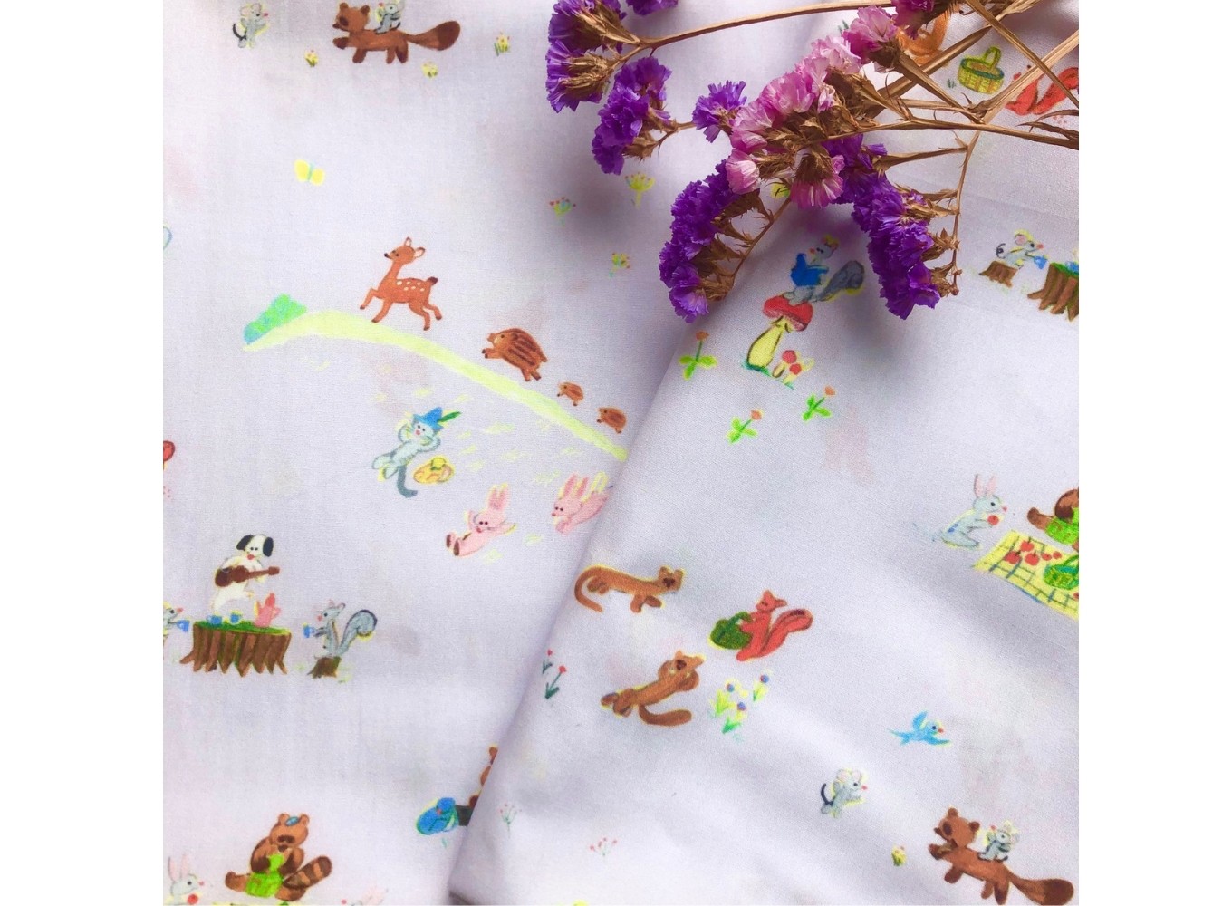 
            『fun fun picnic 』手芸雑貨 鹿 奈良公園 ソーイング 生地 布 布地 裁縫 洋裁 手芸 オリジナル foo stitch フーステッチ 雑貨 綿 コットン ハンドメイド バッグ ポーチ 国産 奈良県 奈良市 なら 8-060
          