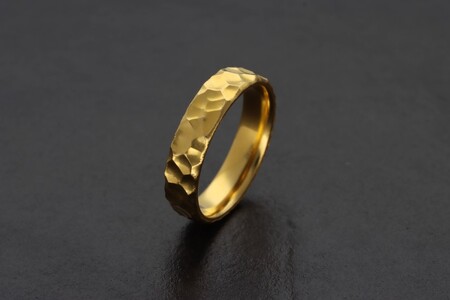 純金（24金）鍛造リング　槌目デザイン幅5.0ｍｍ　9000361072