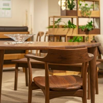 ふるさと納税 高山市 【飛騨の家具】　飛騨産業　クレセントアームチェア(ウォルナット)  TR3133 |  | 03