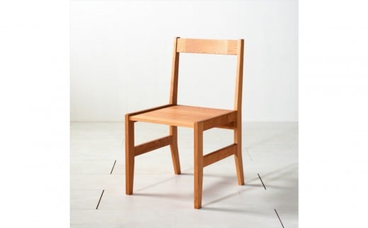 ダイニングチェア チェリー無垢材 シンプルでスタンダードな飽きのこないデザイン