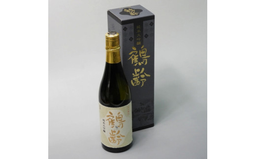 日本酒 青木酒造 鶴齢 純米大吟醸 720ml【鶴齢 純米大吟醸 四合瓶 1本 日本酒 720ml 青木酒造 新潟 地酒 厳選 晩酌 熱燗 お酒 酒 さけ お中元 お歳暮 贈答】