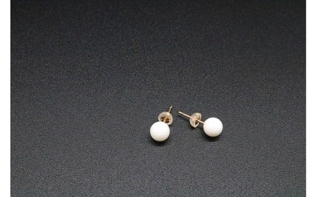 【珊瑚】 ピアス 白珊瑚 K18G