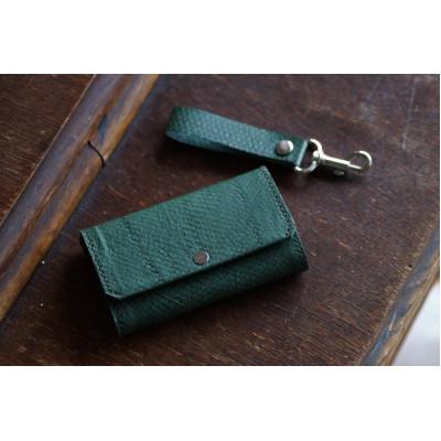 ふるさと納税 女川町 【Dear Fish】女川銀鮭レザー　カードケース(名刺入れ)/キーホルダーセット Color:深碧