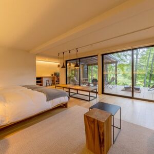 【八ヶ岳PRIVATEWOODS NADA】プライベートサウナ付グランピング宿泊券(60000円分)【1653523】