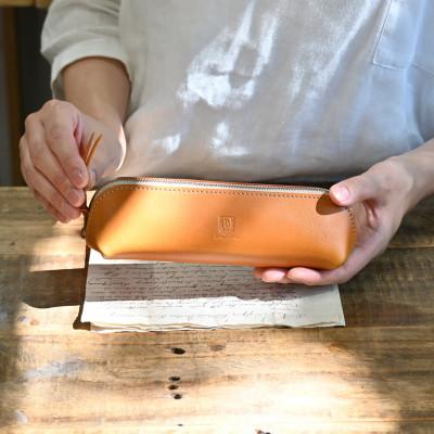 ふるさと納税 長浜市 本革バゲットペンケース【ノワール(黒色)】 |  | 01