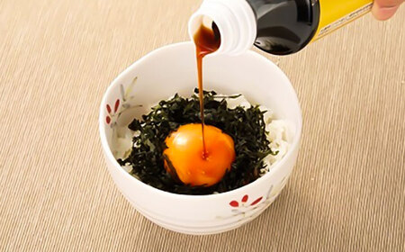 くまモン たまごかけしょうゆ 300ml×2本【株式会社山内本店】[BHAE058]