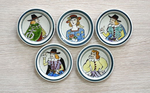 有田焼 南蛮人絵変り小皿5枚セット No.1【ARITAYAKI-STORE】器 うつわ 食器 小皿 豆皿 薬味入れ 5枚 セット 手描き 電子レンジ対応 食洗機対応 A24-165