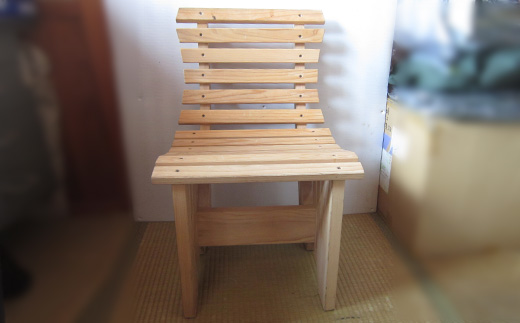 【特許庁 意匠登録済】匠の椅子 1脚【伝統技術が生み出す 確かな技の結晶】【佐賀県産杉100%使用】I-27