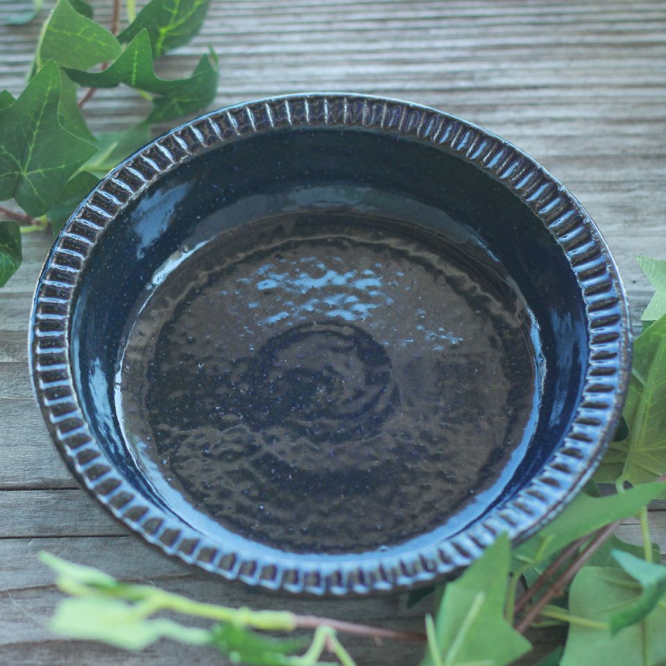 【ふるさと納税】 リム 深皿 藍 (赤土 コバルト釉) 日常屋 食器 皿 お皿 器 うつわ 小皿 陶芸 陶器 焼き物 ギフト プレゼント 贈り物 日常使い 普段使い 工芸品 手作り おしゃれ 高知県 高知県 黒潮町