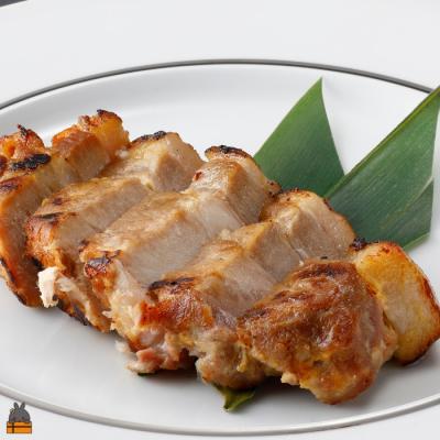 ふるさと納税 徳之島町 ホテルオークラエンタープライズ監修 徳之島産島豚グランドギフトB |  | 01