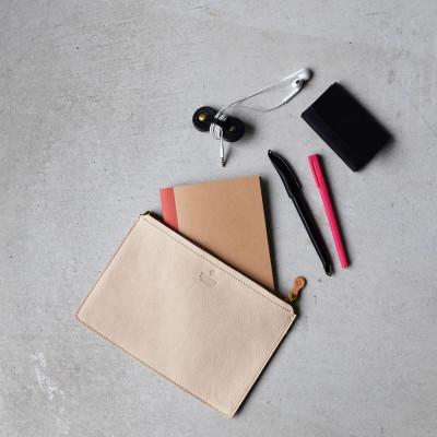 ふるさと納税 河内長野市 本革スクエアポーチ  L ベーシック ブラック 国産レザー Teha’amana |  | 03