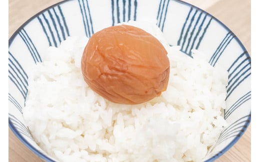 白干梅（塩分約17％）400g×1  / 梅干し 梅干 梅 うめ 田辺市 紀州南高梅 南高梅 肉厚 お米 おにぎり 焼酎 梅酒 健康 白干し【fuz032-1】