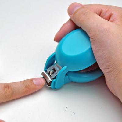 ふるさと納税 関市 HARAC ネイルプラス 爪切り ブルー (NAILP-BU) メディア紹介多数 |  | 03