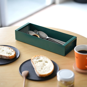 No.453-03 置き場所が自由な水切りカゴ　CARGO H110 グリーン ／ 水切り バスケット 省スペース キッチン収納 セパレート 吸水構造 コンパクト 持ち運び 重ね置き 整理整頓 おしゃ