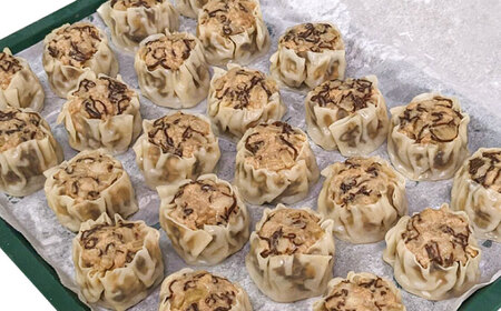 【全6回定期便】もずくシューマイ 8個入り (8個入り×1P) 焼売 シューマイ 点心 お取り寄せ 冷凍 沖縄市 / 豚々茶舗[BCBL030]