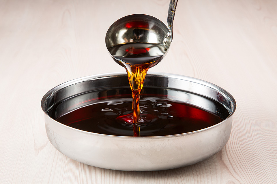 「おおやま」博多もつ鍋(しょうゆ味/4人前) 吉富町/株式会社吉浦コーポレーション [BGAD021]