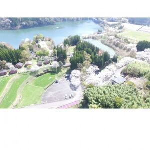 美里の森キャンプ場ガーデンプレイス　フォレストロッジ・デラックス(10人用)利用券【要予約】【1695865】