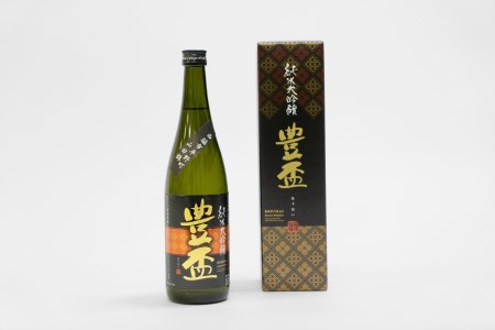 【人気の美酒】 豊盃 こぎん刺し模様（山田錦） 純米大吟醸 1,800ml（27-1）