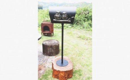 郵便 ポスト 鉄製 アイアンポスト ふくろう 福を贈ろう  切り株台付き 高知県 須崎市