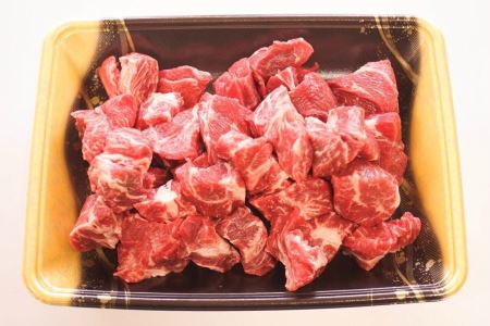 【ふるなびWEEK対象】ttn196土佐あかうし煮込み用サイコロ(約570g)