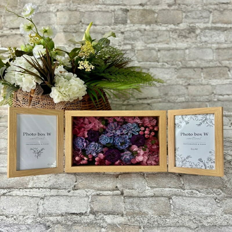 【ふるさと納税】ペット用 プリザーブドフラワー 仏花 【紅陽の窓】 フォトフレーム 枯れない フラワー 紫陽花 ソーラーダリア ポンポン菊 実物 ワイヤープランツ お悔やみ 思い出 写真 写真立て ペット 犬 猫 大阪府 泉佐野市 送料無料