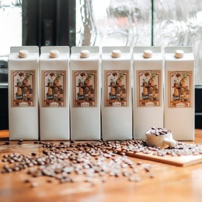 ふるさと納税 関市 【定期便】カフェ・アダチ 贅沢リキッドコーヒー 無糖 毎月16本×12ヶ月 |  | 03