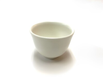 【萬古焼（ばんこやき）】玉露、かぶせ茶、高級茶葉をより美味しく愉しむ茶器。和洋のインテリアを選ばないモダンデザイン。ひとしずく（急須と煎茶碗）セット 【しろ】 藤総製陶所