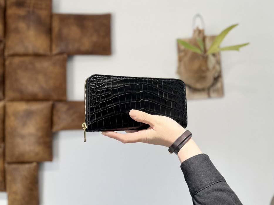 【極上】クロコダイルラウンドファスナー長財布 マットBLK 304018_AX19