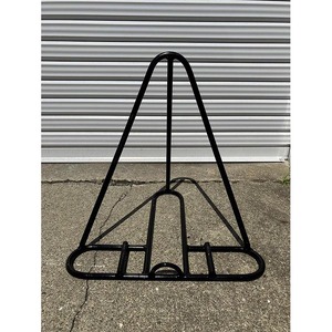 かめまるくんサッカー マンホール蓋《実物》 スタンド付《亀岡市》