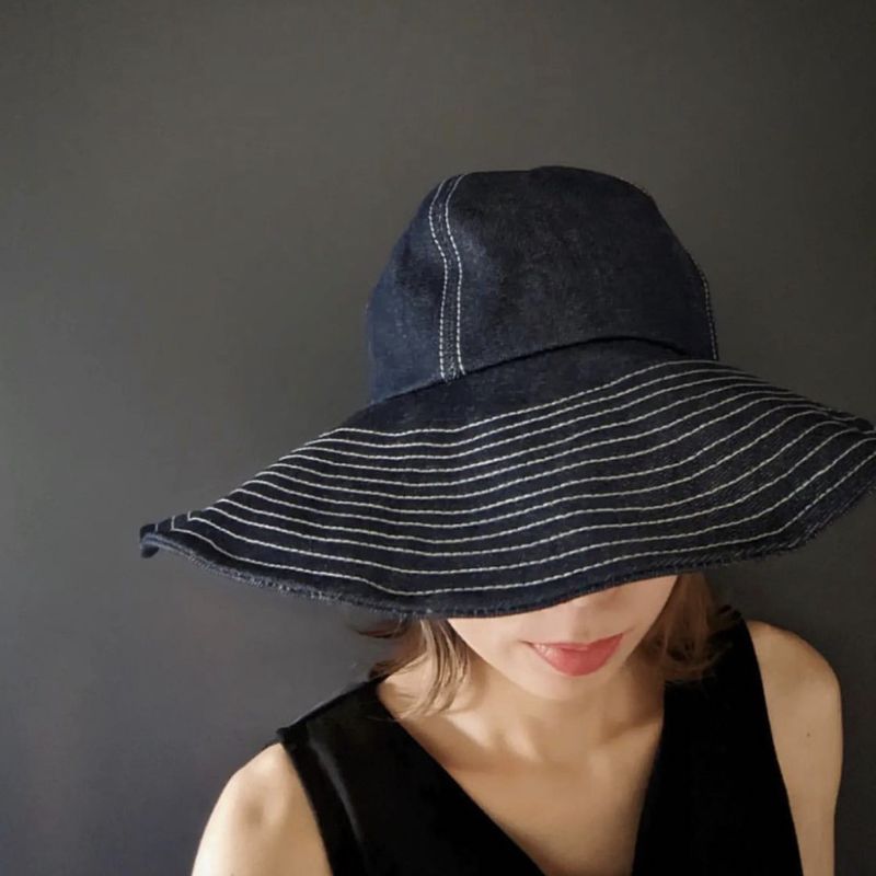 【ふるさと納税】ブリム端（つば）ワイヤー入りでアレンジ自在！持ち運びにも便利！デニムキャプリーヌ