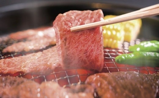 艶やかな霜降りと濃厚な赤身肉が口の中でとろけます。