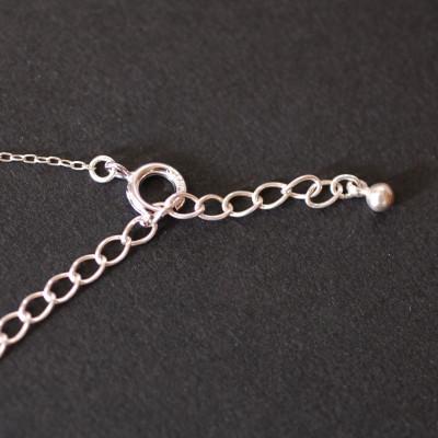 ふるさと納税 近江八幡市 [木珠×真珠]希少天然木と西の湖「琵琶パール」チェーンネックレス(赤) |  | 02