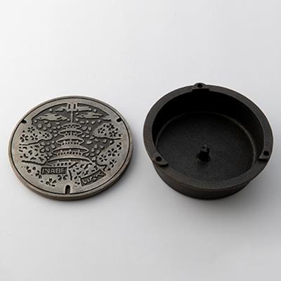 ふるさと納税 いなべ市 ご当地マンホール型蚊やり器 |  | 01