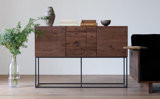 【受注生産】職人が一点一点丁寧に仕上げた力強い天然の木目が美しい収納棚。 サイド ボード 。HIRASHIMA VARIO Side Board 126