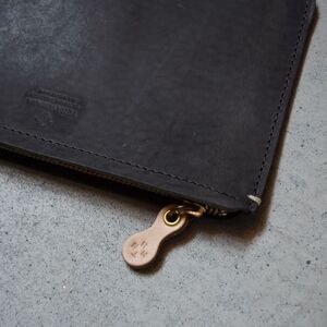 Teha’amana Square pouch L テハマナ スクエアポーチ L スモーク グレー 革 皮 雑貨 おしゃれ レザー 本革 こだわりの逸品 地域特産品 ギフト 自分用 人気 おすすめ